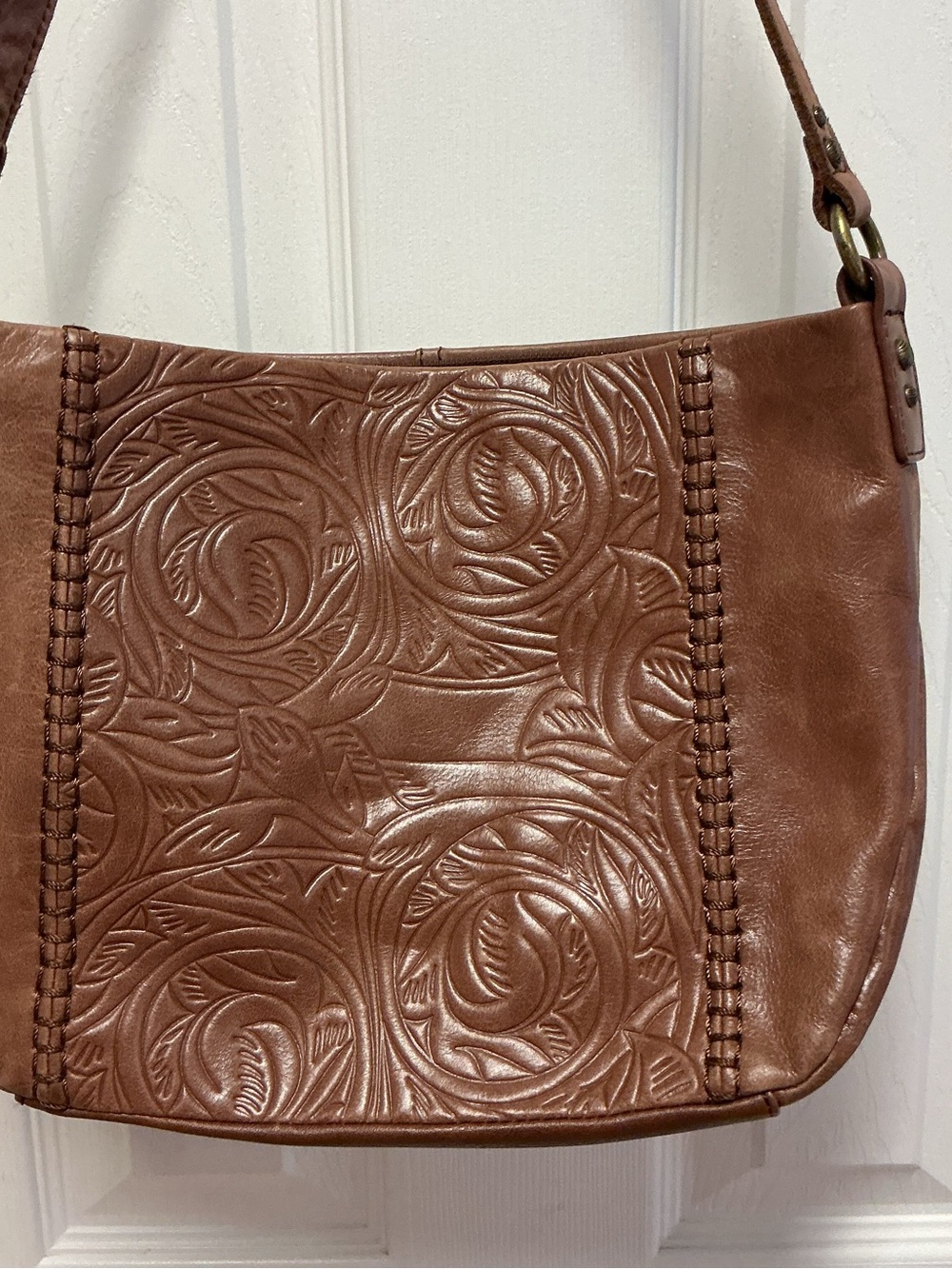 The Sak Melrose Leather Shoulder Bag Tobacco Brown Floral Embossed Boho Hobo
